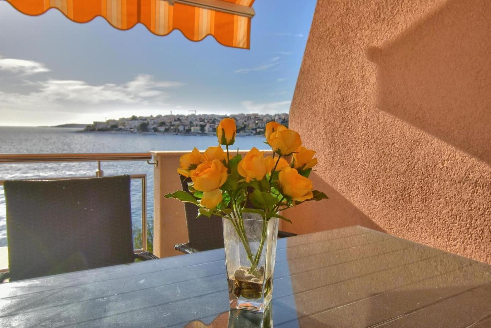 Apartments Dominika Трогир Экстерьер фото