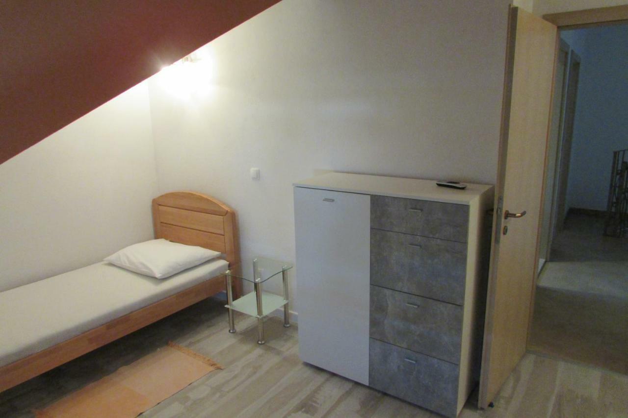 Apartments Dominika Трогир Экстерьер фото