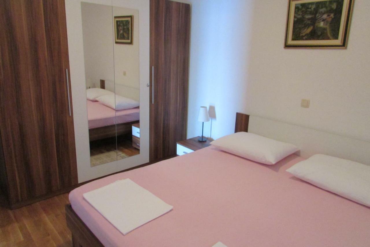 Apartments Dominika Трогир Экстерьер фото
